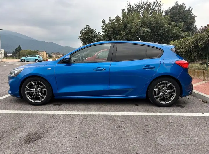 Ford Focus 2019 photo 3
