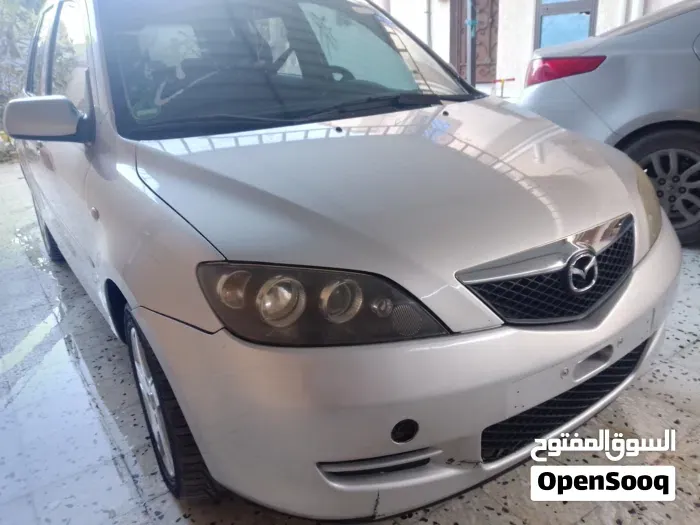 Mazda 2 2007 photo 2