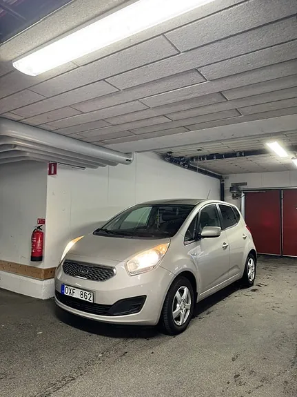 Kia Venga 2011 photo 2