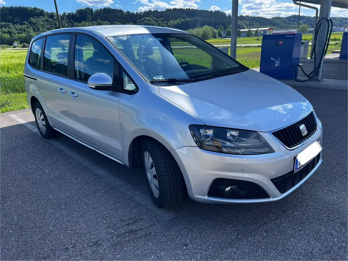 Seat Alhambra 2012 photo 2