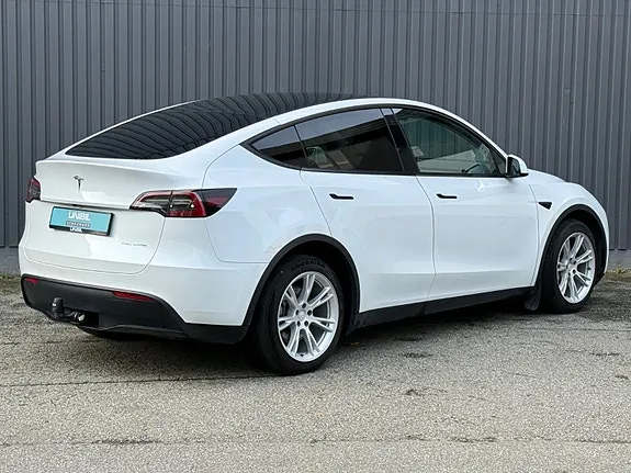 Tesla Model Y 2021 photo 4