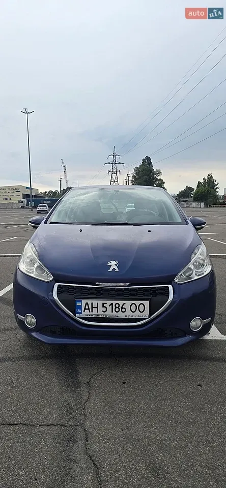 Peugeot 208