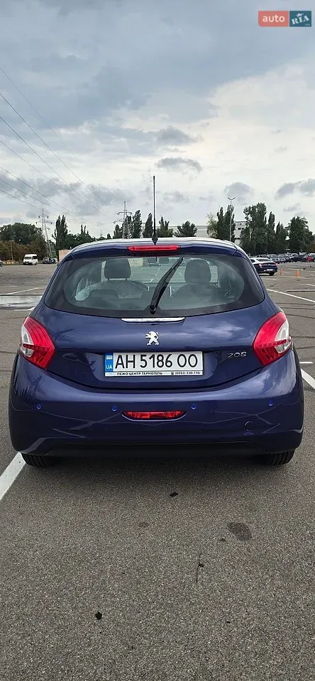 Peugeot 208 2013 photo 5