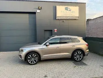 Volkswagen Touareg 2018 photo 2