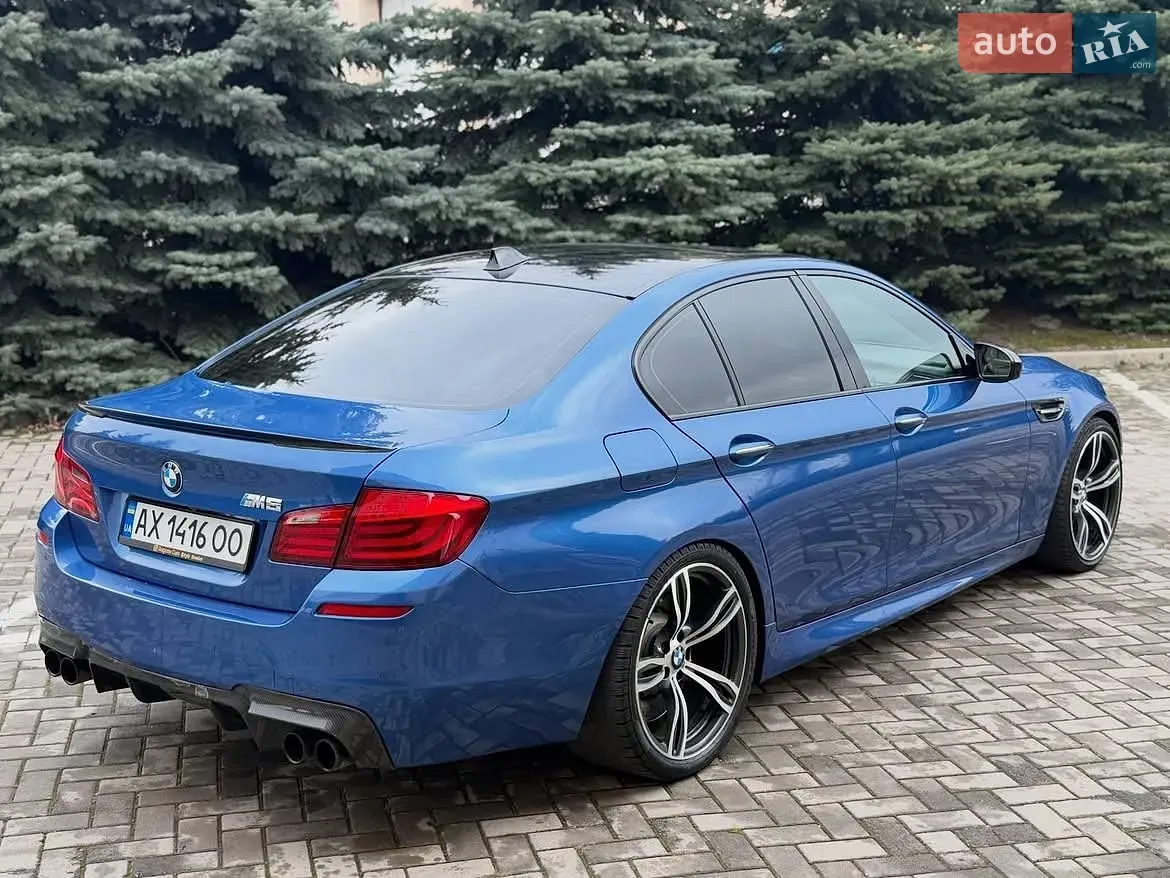 BMW M5 2012 photo 3