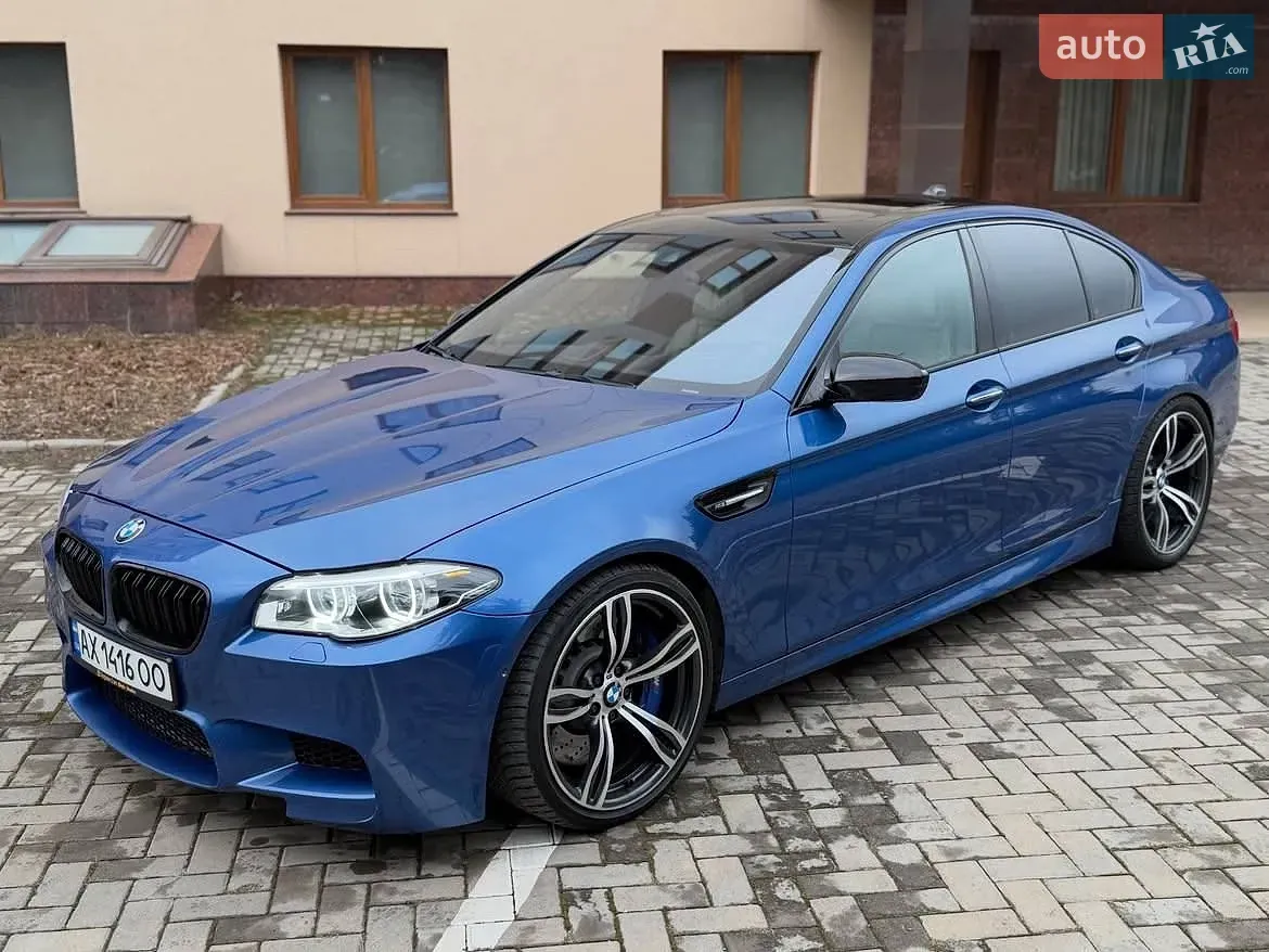 BMW M5 2012 photo 2
