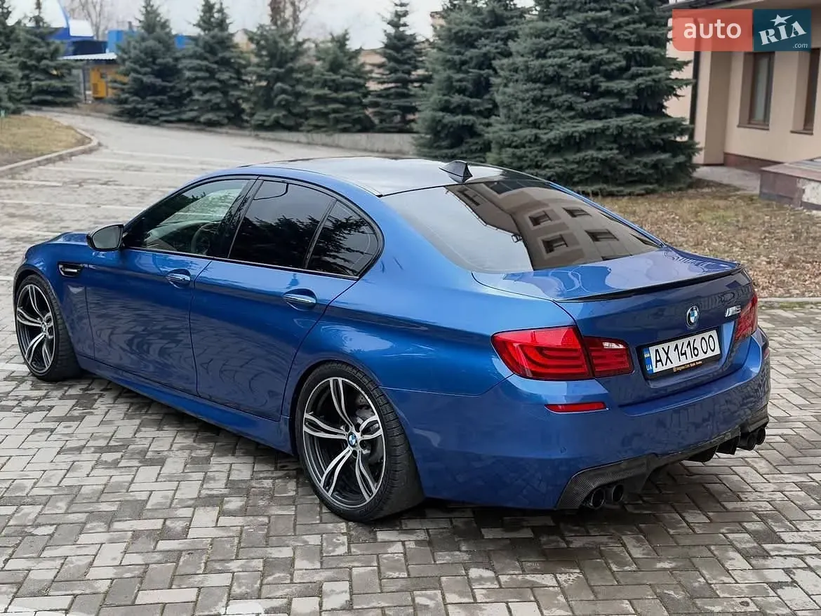 BMW M5 2012 photo 5