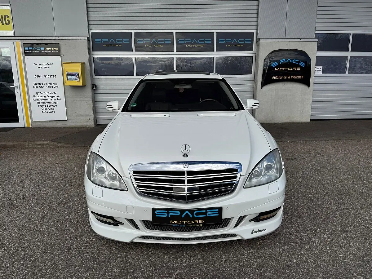 Mercedes-Benz S-Class 2006 photo 2