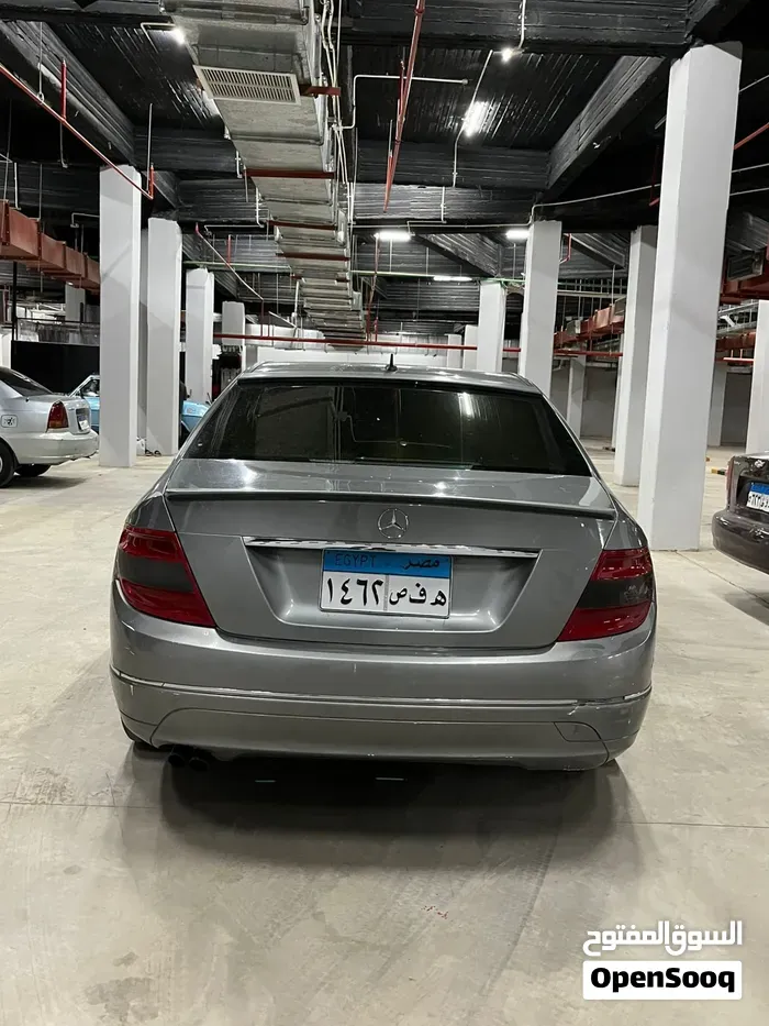 Mercedes-Benz C-Class 2009 photo 2