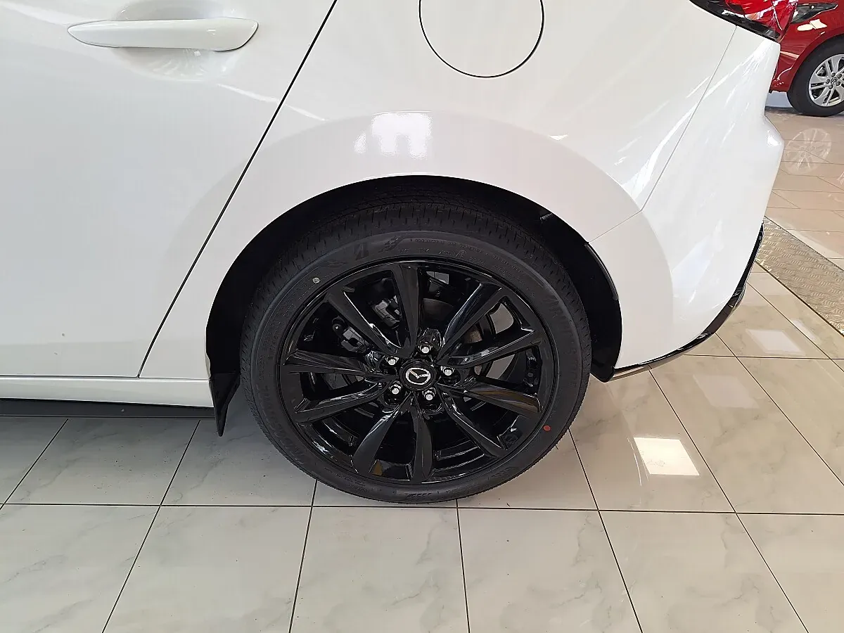 Mazda Mazda3 photo 3