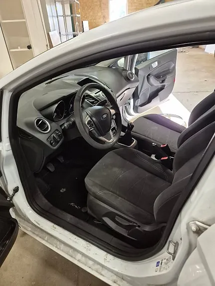 Ford Fiesta 2015 photo 3