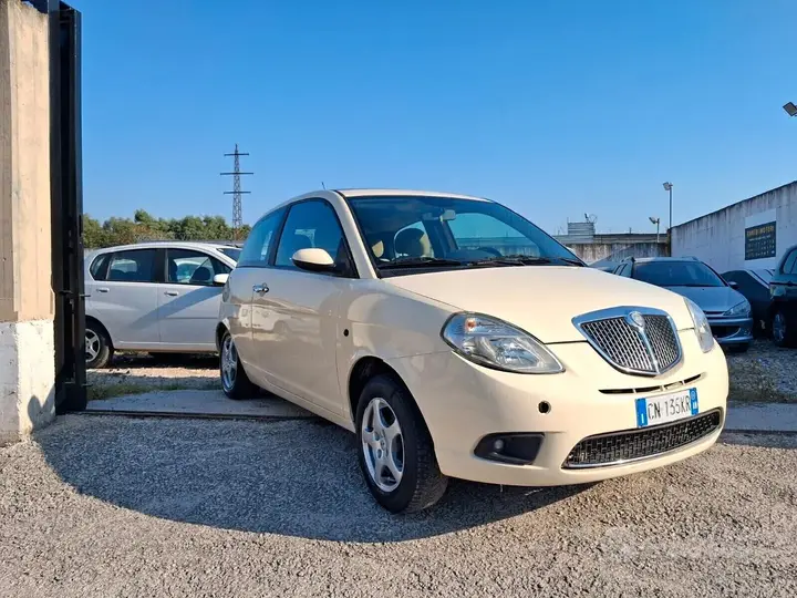Lancia Ypsilon 2004 photo 5