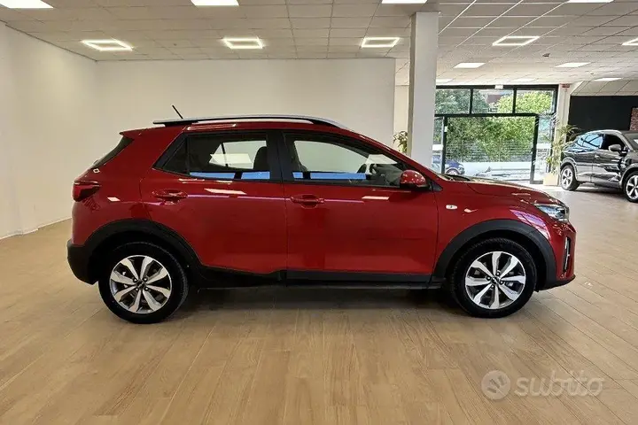 Kia Stonic 2023 photo 4