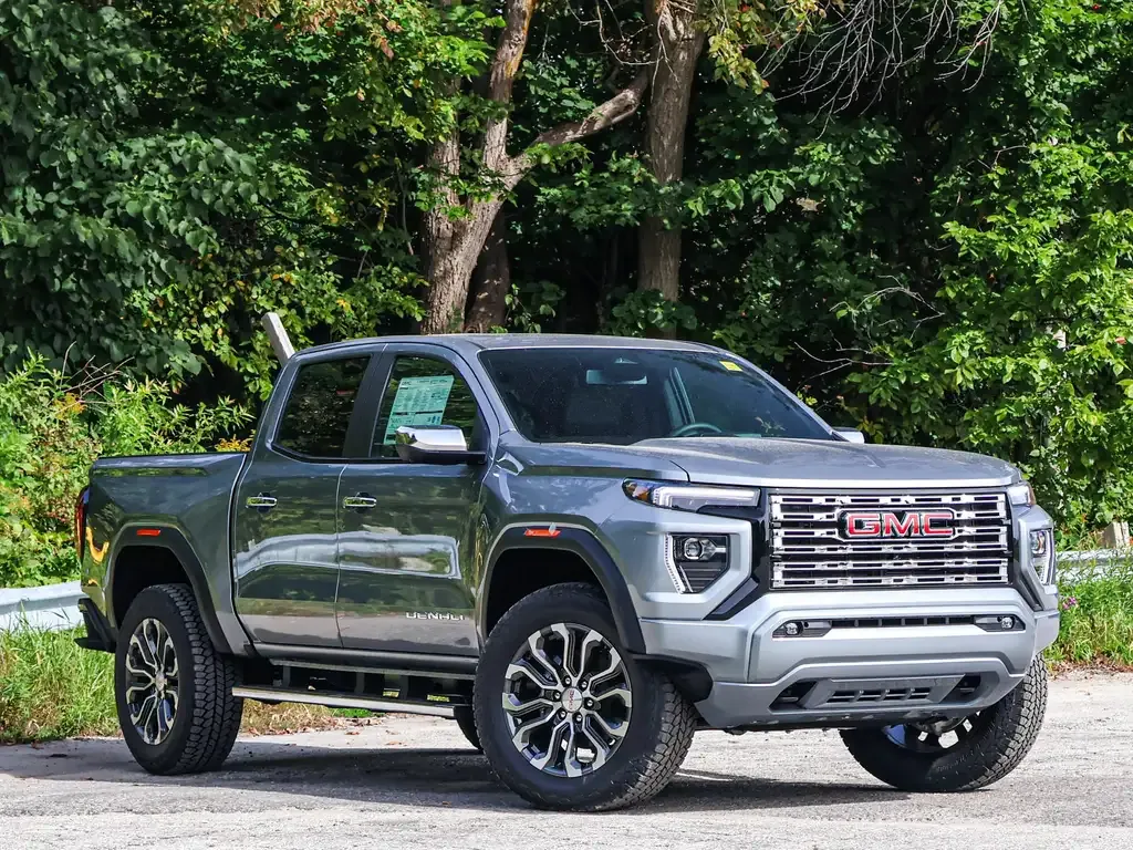 GMC Canyon 2026 photo 2