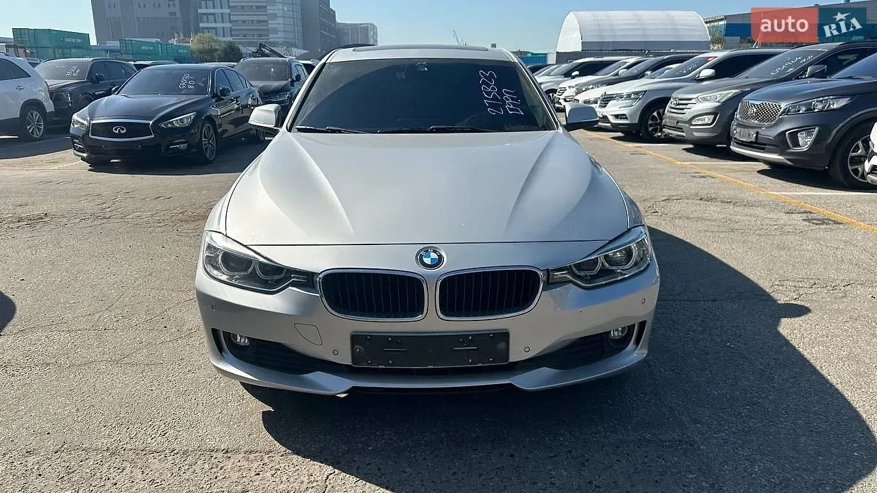 BMW 3 Series 2015 photo 2