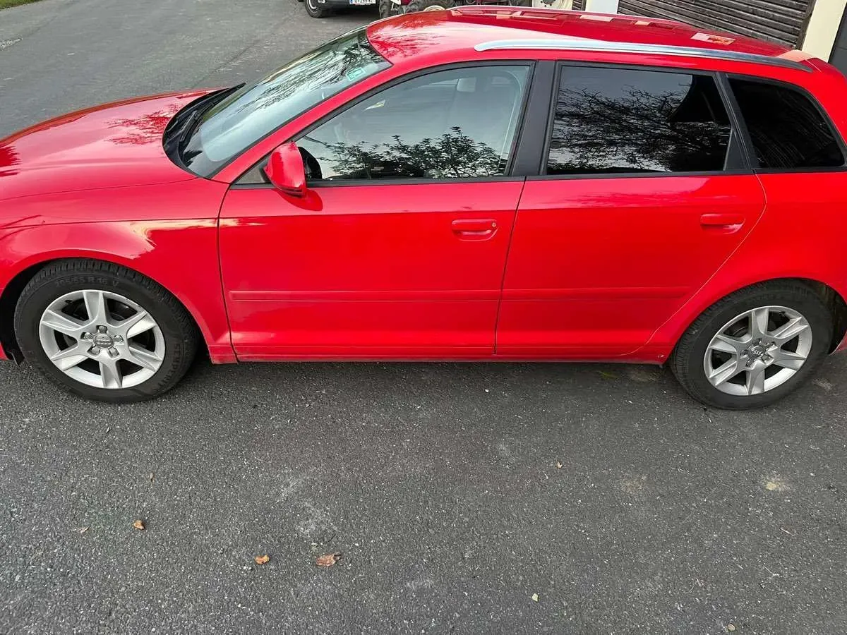 Audi A3 2010 photo 2