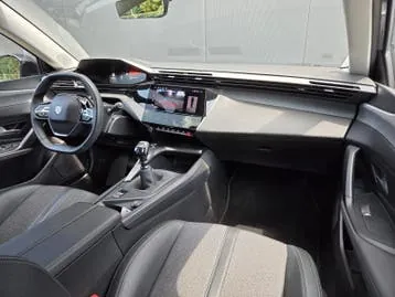 Peugeot 308 2022 photo 2
