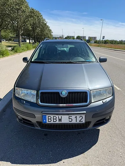 Skoda Fabia 2007 photo 3