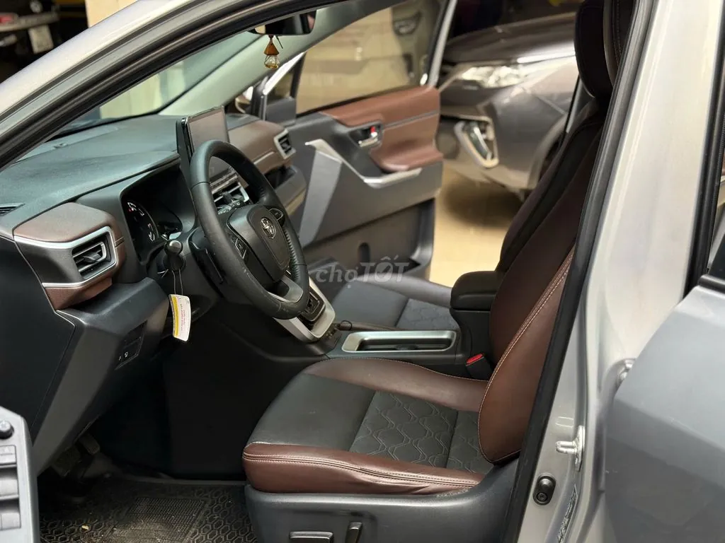 Toyota Innova Cross 2024 photo 4