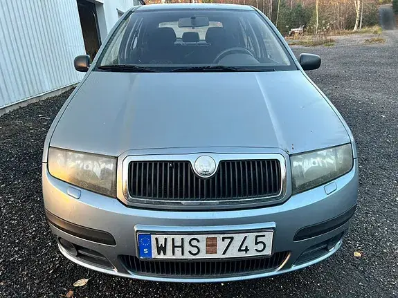 Skoda Fabia 2005 photo 2