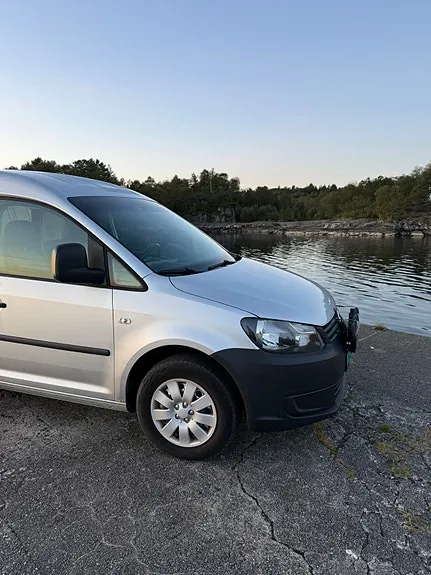 Volkswagen Caddy 2012 photo 2