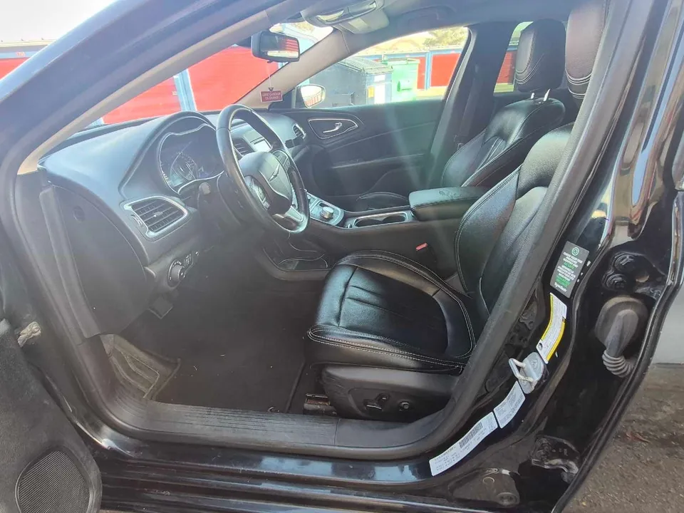 Chrysler 200 2015 photo 5