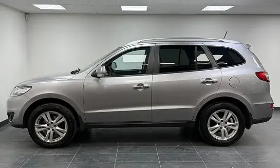Hyundai Santa Fe 2011 photo 3