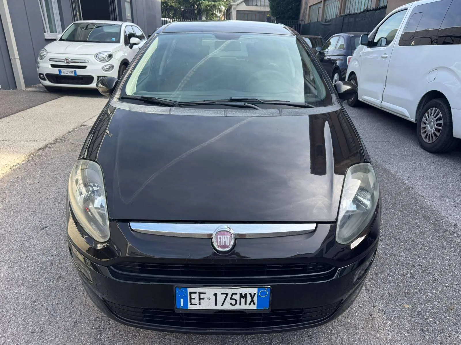 Fiat Punto Evo 2011 photo 2