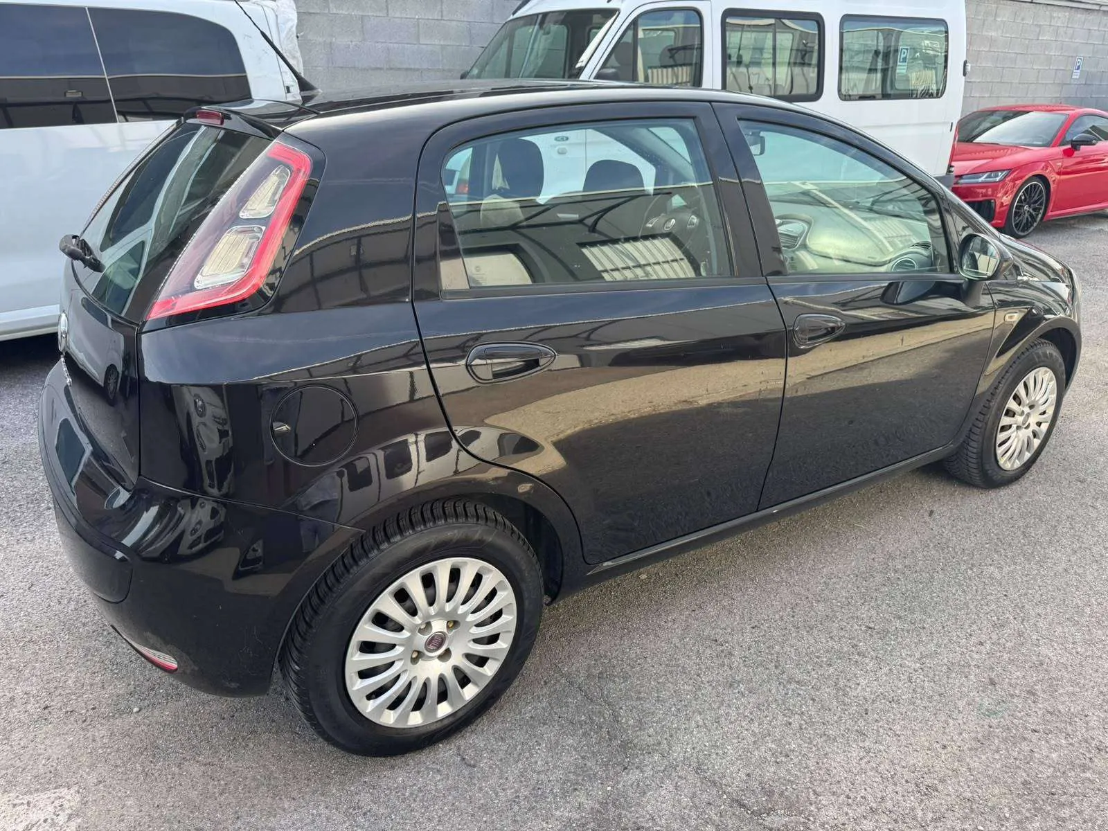 Fiat Punto Evo 2011 photo 5
