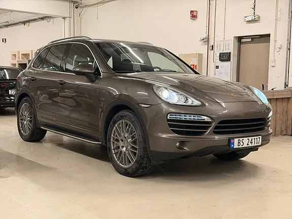 Porsche Cayenne 2011 photo 3