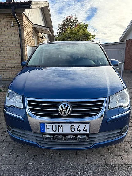 Volkswagen Touran 2008 photo 3
