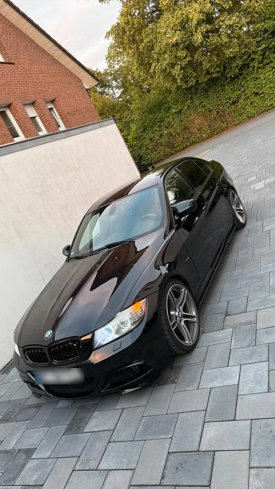BMW E90