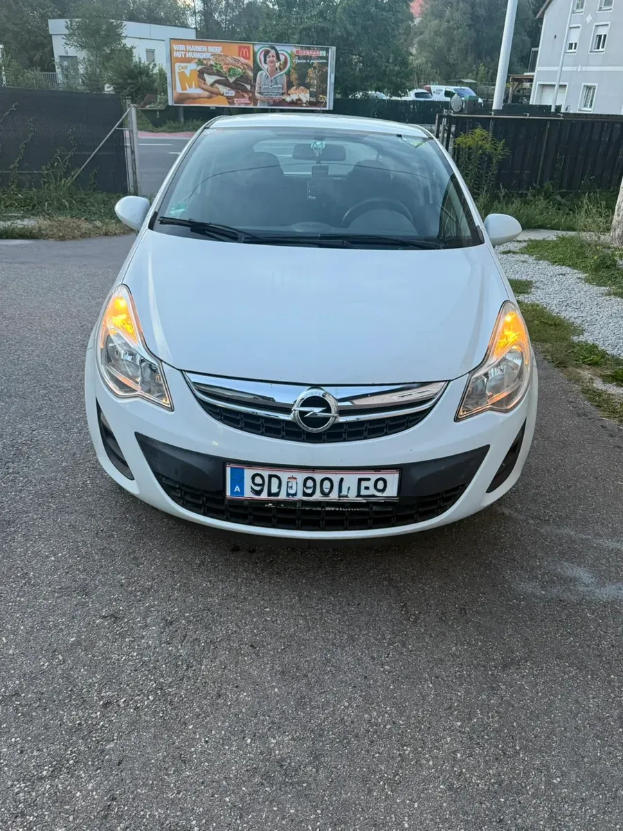 Opel Corsa 2012 photo 3