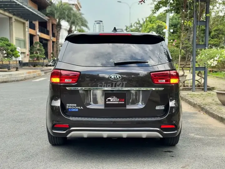 Kia Sedona 2019 photo 2