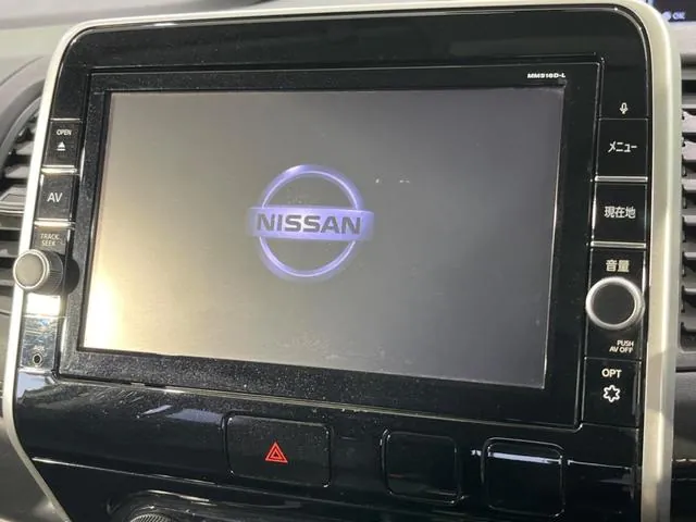 Nissan Serenade 2017 photo 4