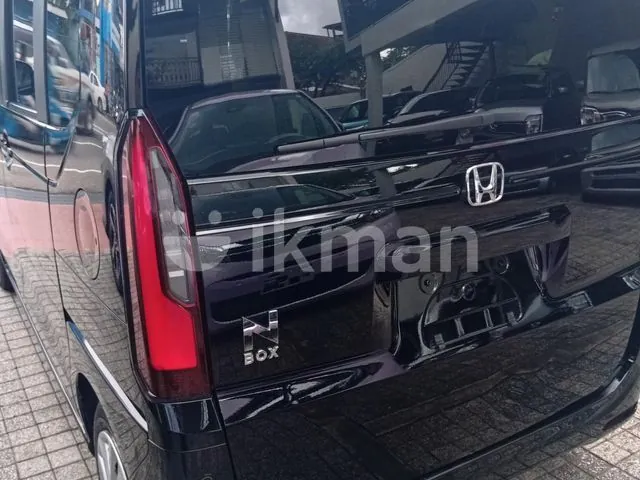 Honda N-Box 2025 photo 4
