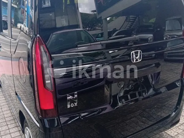 Honda N-Box 2025 photo 2