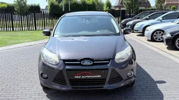 Ford Focus 2011 photo 2