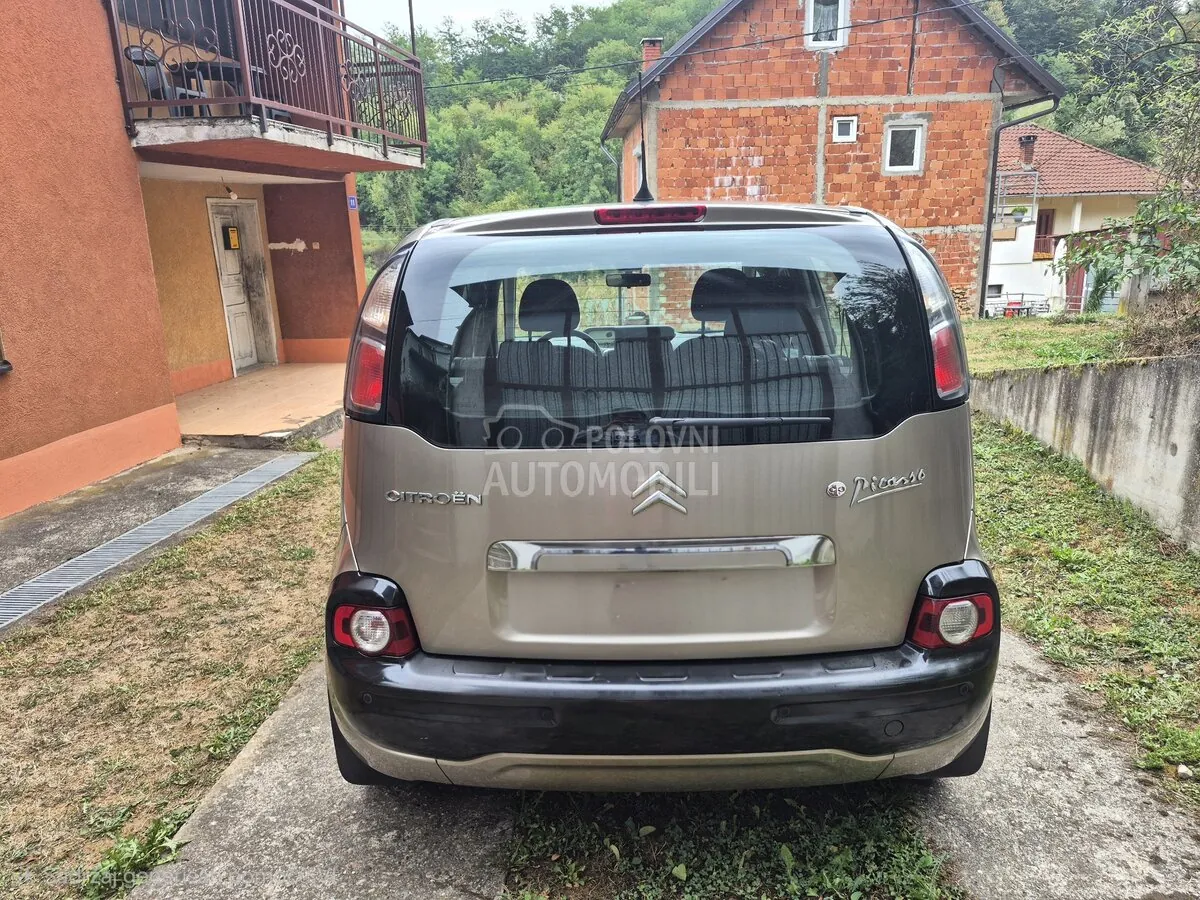 Citroen C3 Picasso 2009 photo 3