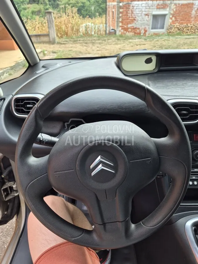 Citroen C3 Picasso 2009 photo 5