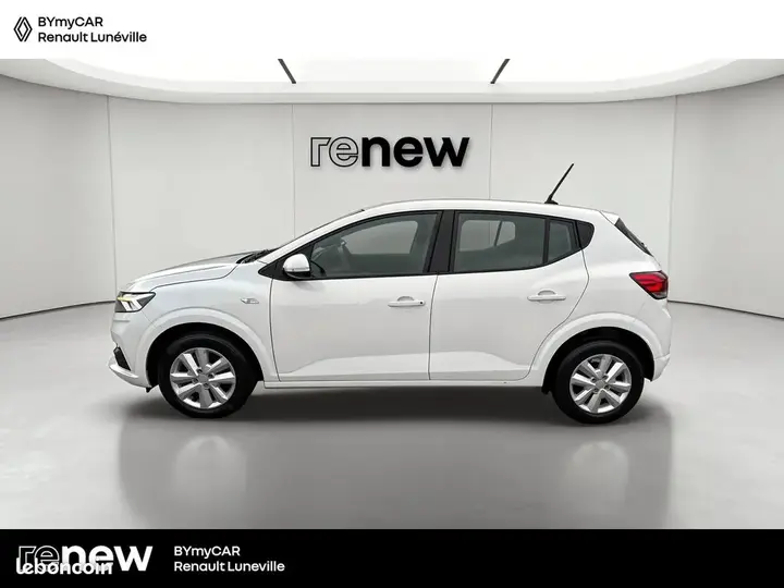 Dacia Sandero 2024 photo 2