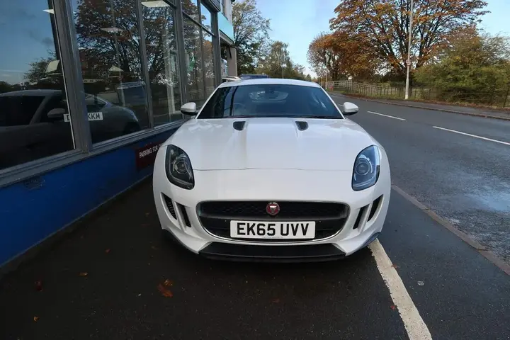 Jaguar F-Type 2015 photo 3