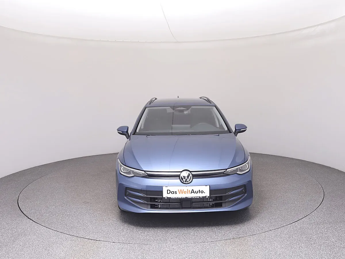 Volkswagen Golf 2026 photo 3