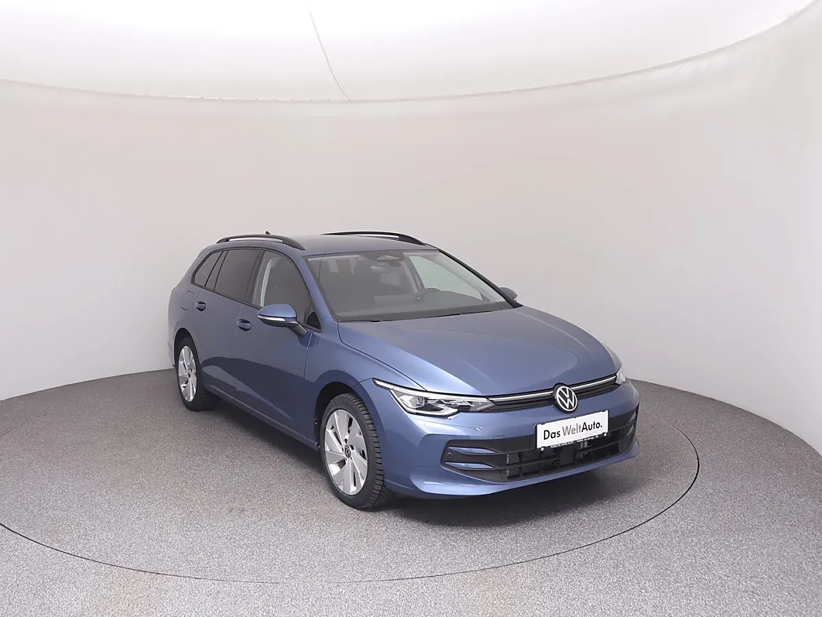 Volkswagen Golf 2026 photo 2