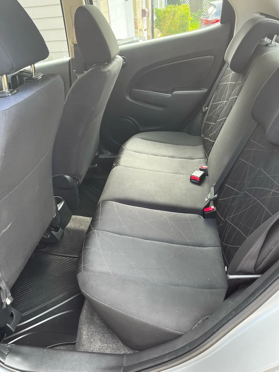 Mazda 2 2012 photo 5