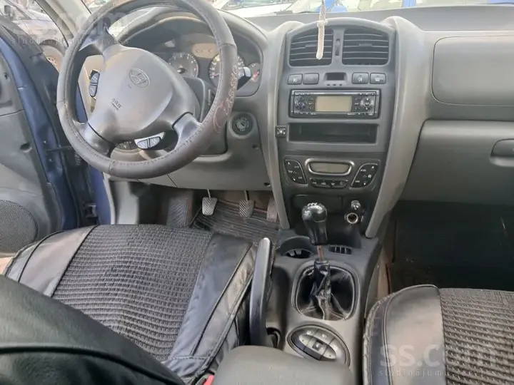 Hyundai Santa Fe 2003 photo 5