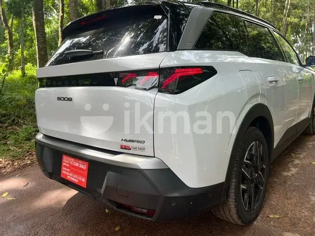 Peugeot 5008 2025 photo 3