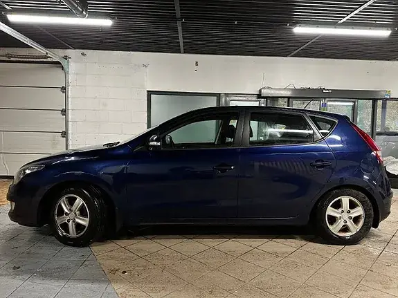 Hyundai I30 2010 photo 2
