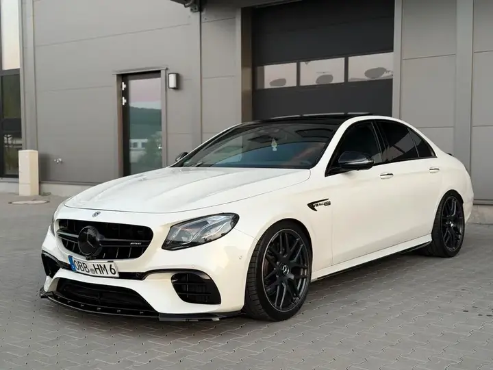 Mercedes-Benz E63 Amg