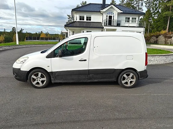 Peugeot Partner 2012 photo 2